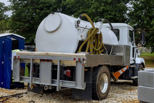 Best Portable restroom trailer rental  in Bowling Green, KY